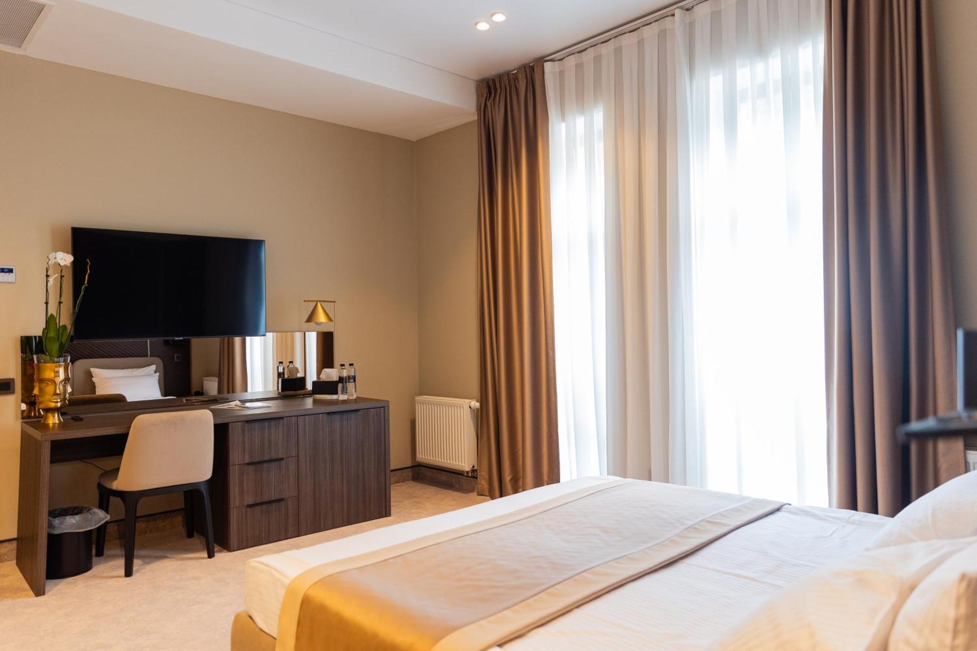 Park Hotel Bristol Uzhhorod Luaran gambar