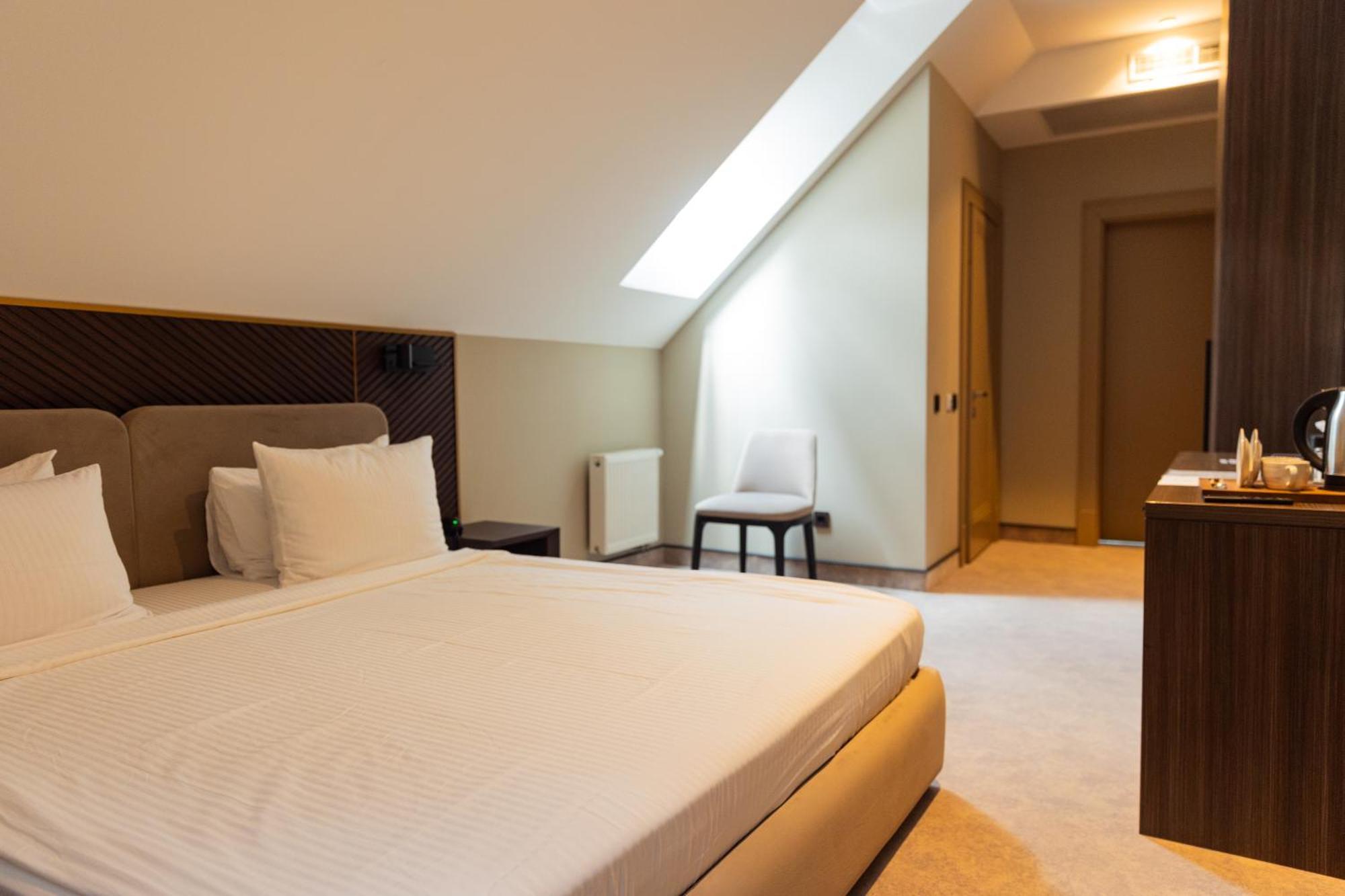 Park Hotel Bristol Uzhhorod Bilik gambar